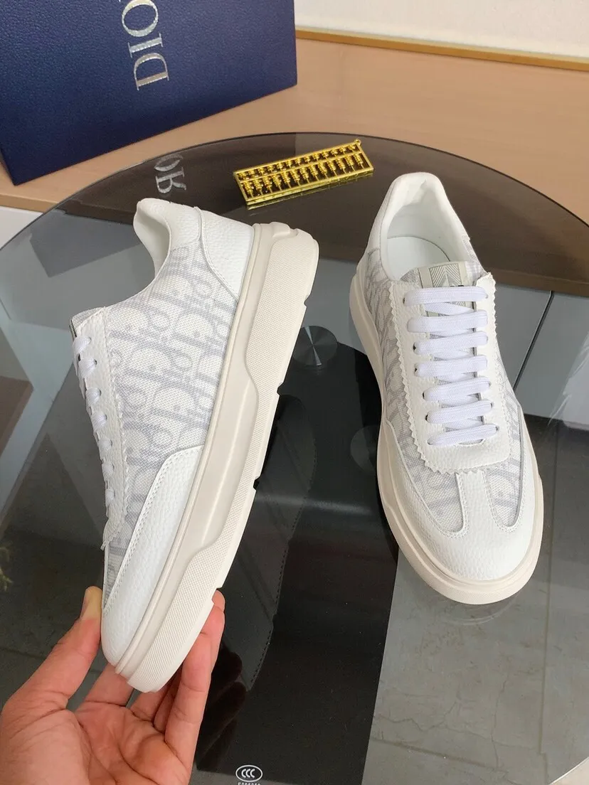 Factory price 420⌚️⌚️[Dior] Dior's new men's genuine leather casual shoes, the highest version on the market, any comparison is welcome🆚! The original leather has excellent texture and is super high-end! Fetal sheep net lining imported from Italy, removable pad! Luxurious materials and fine workmanship, highly recommended! Code number: 38-444⃣️Color optional